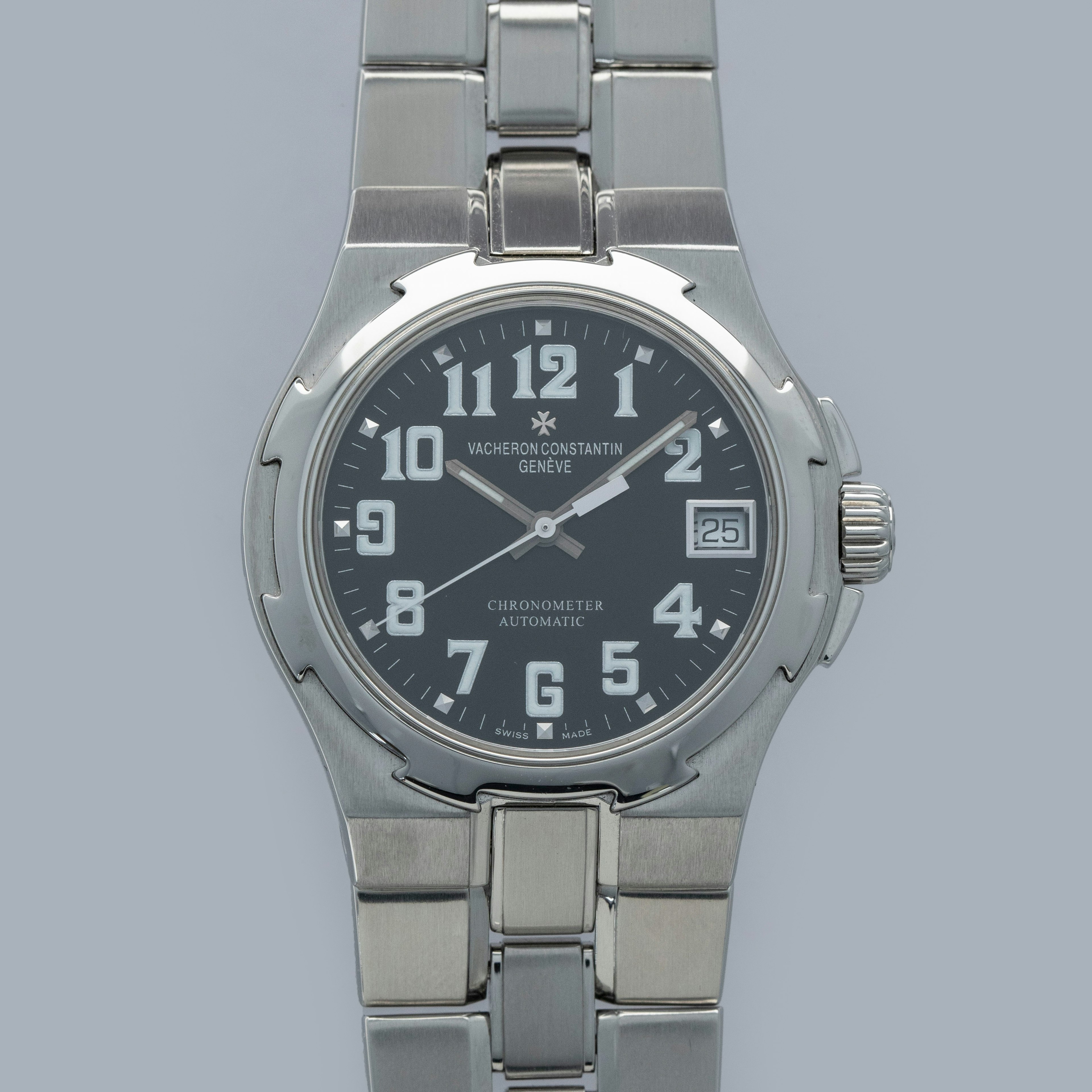 Vacheron Constantin Overseas 42052/423A-8894 Black Arabic Dial