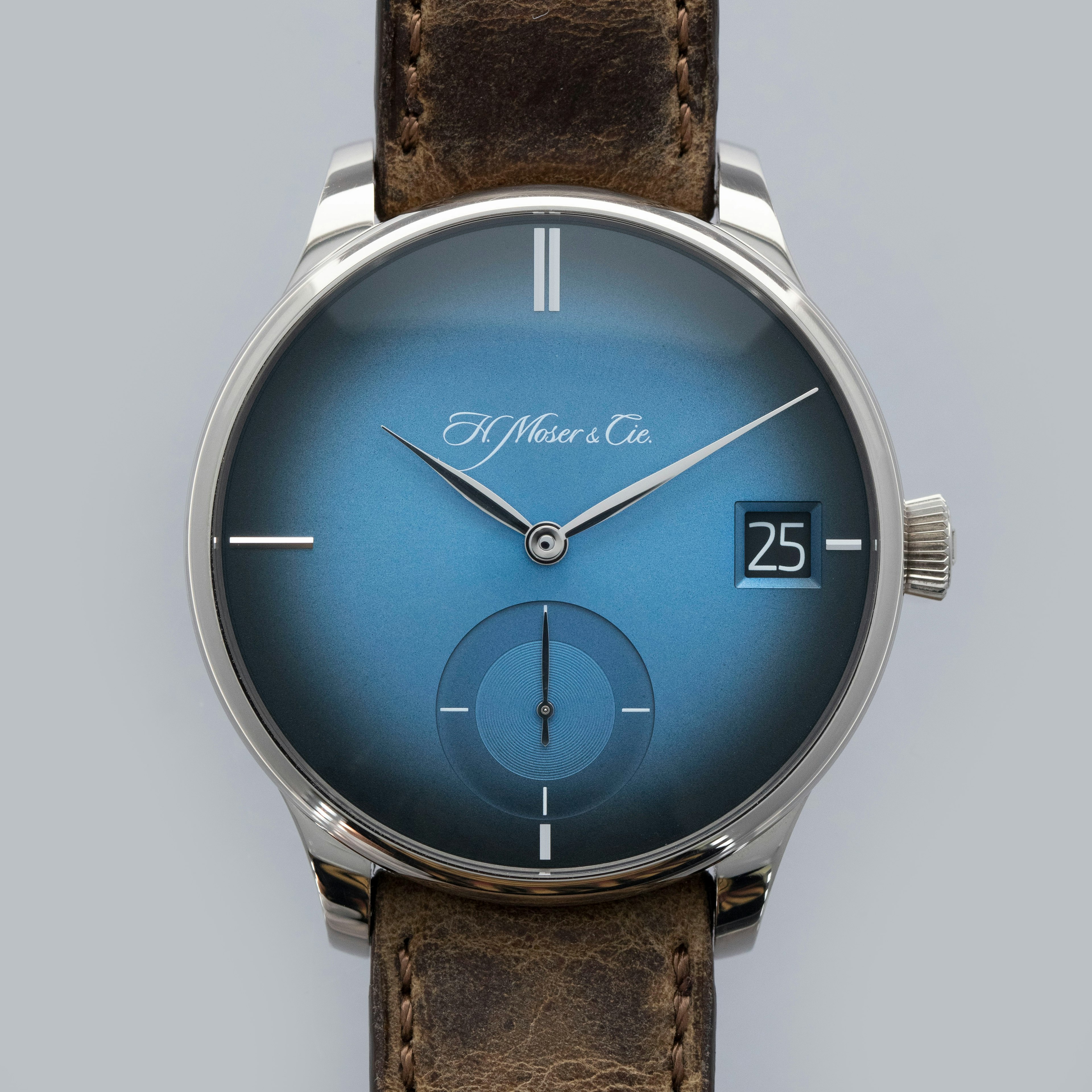 Thumbnail for H. Moser & Cie. Venturer Big Date Purity Blue Funky Fumé 2100-0203 18k WG