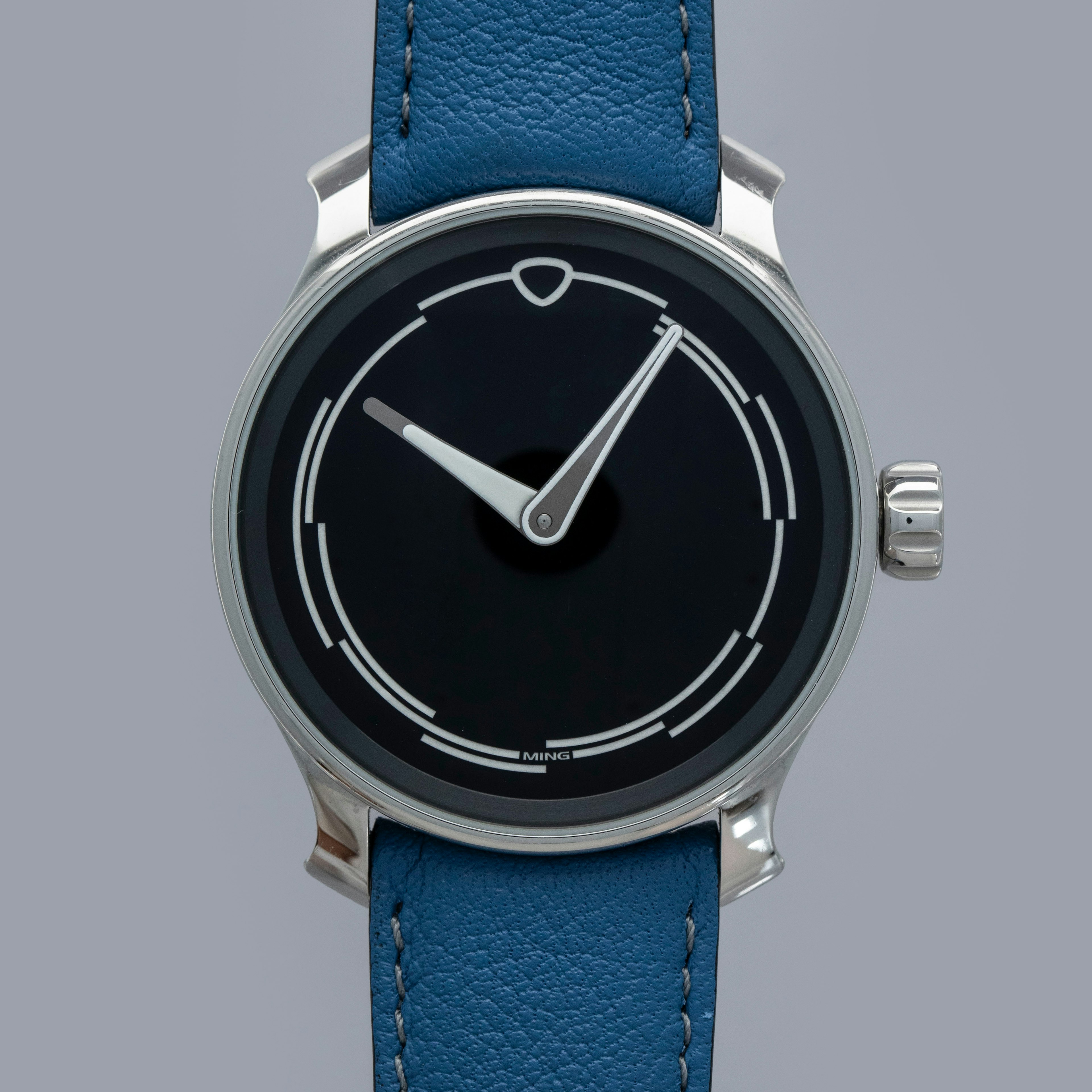 Thumbnail for MING 37.02 Minimalist