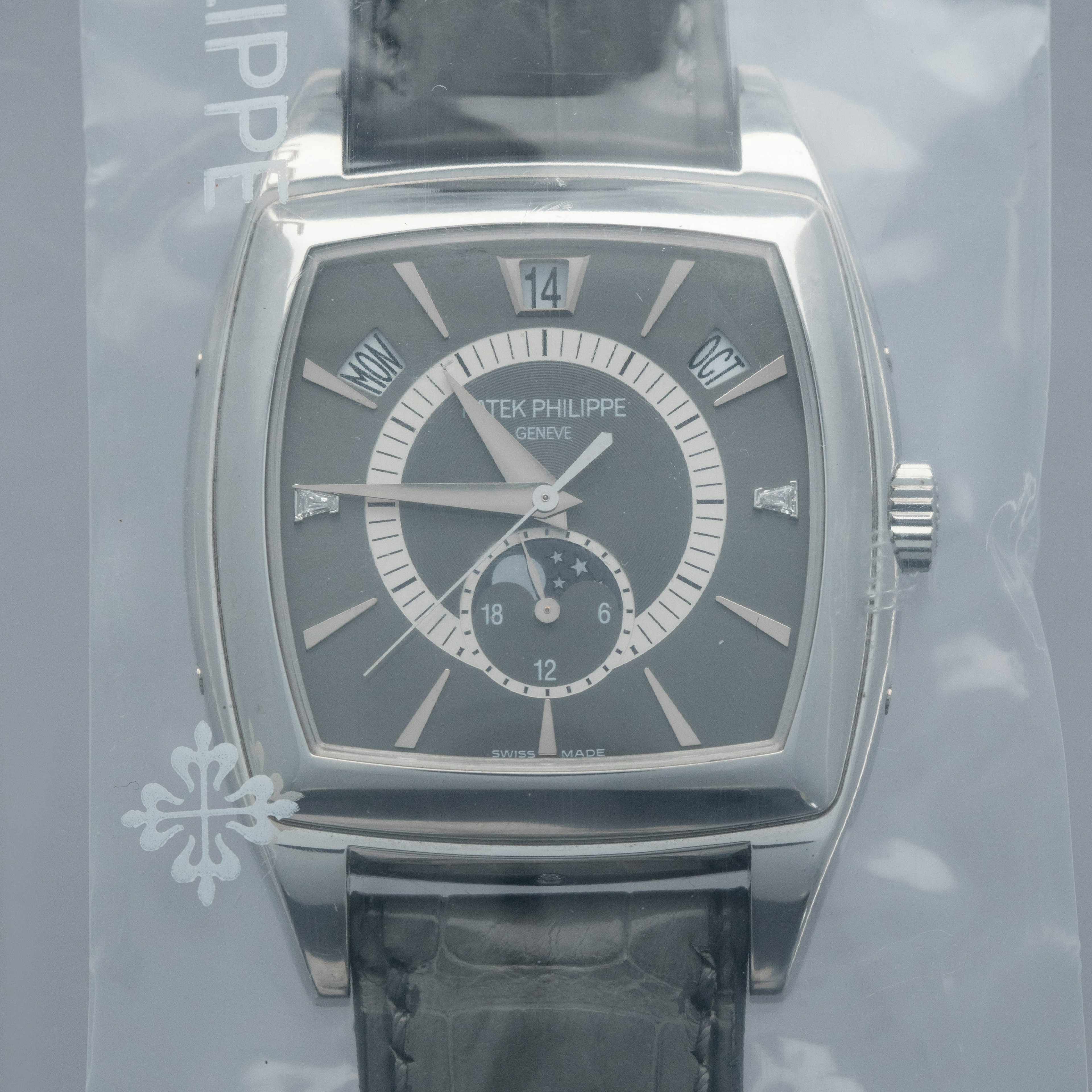 Thumbnail for Patek Philippe Gondolo Calendario 5135P-001 Annual Calendar Platinum Single Sealed