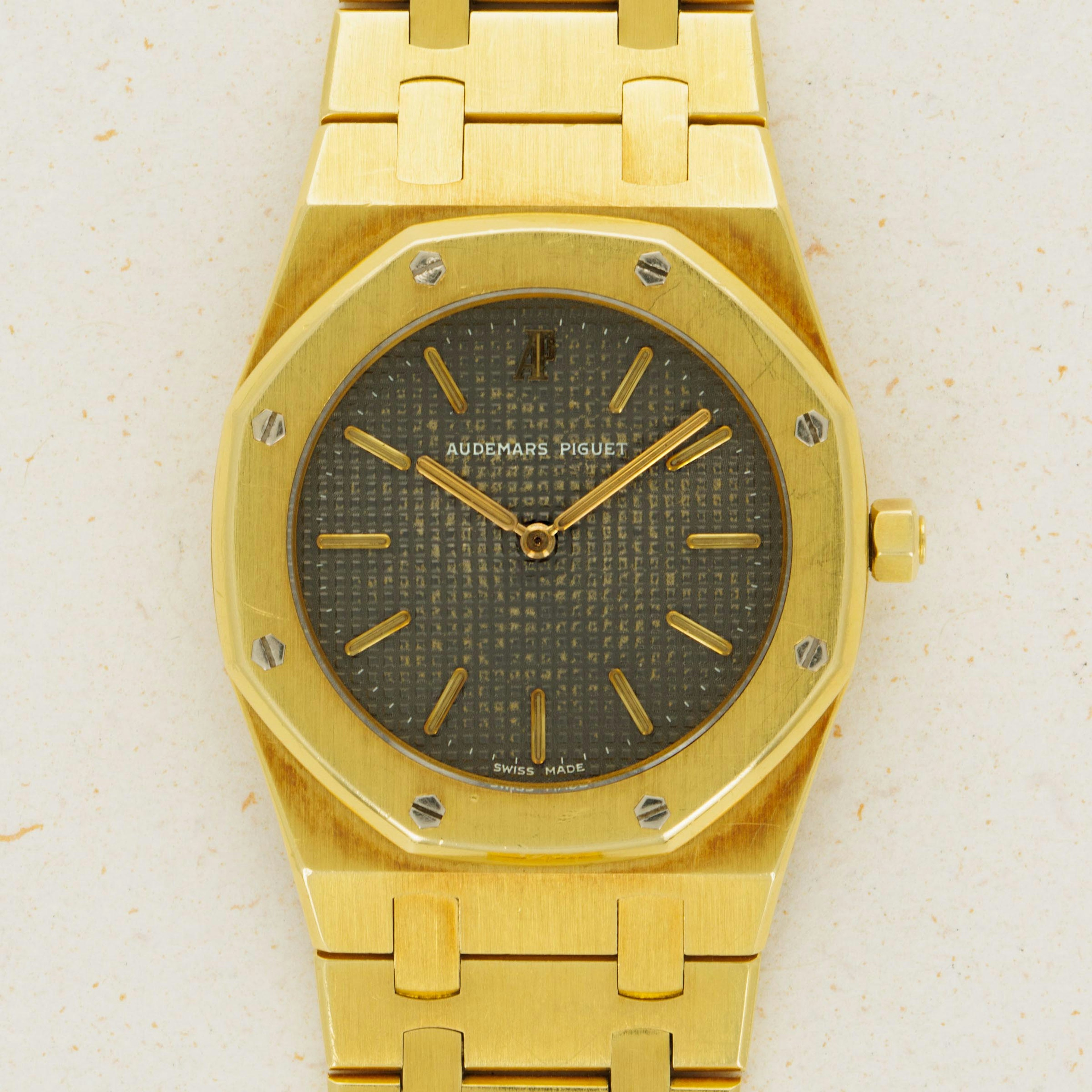Audemars Piguet Royal Oak 18k YG Quartz 6143BA with Original